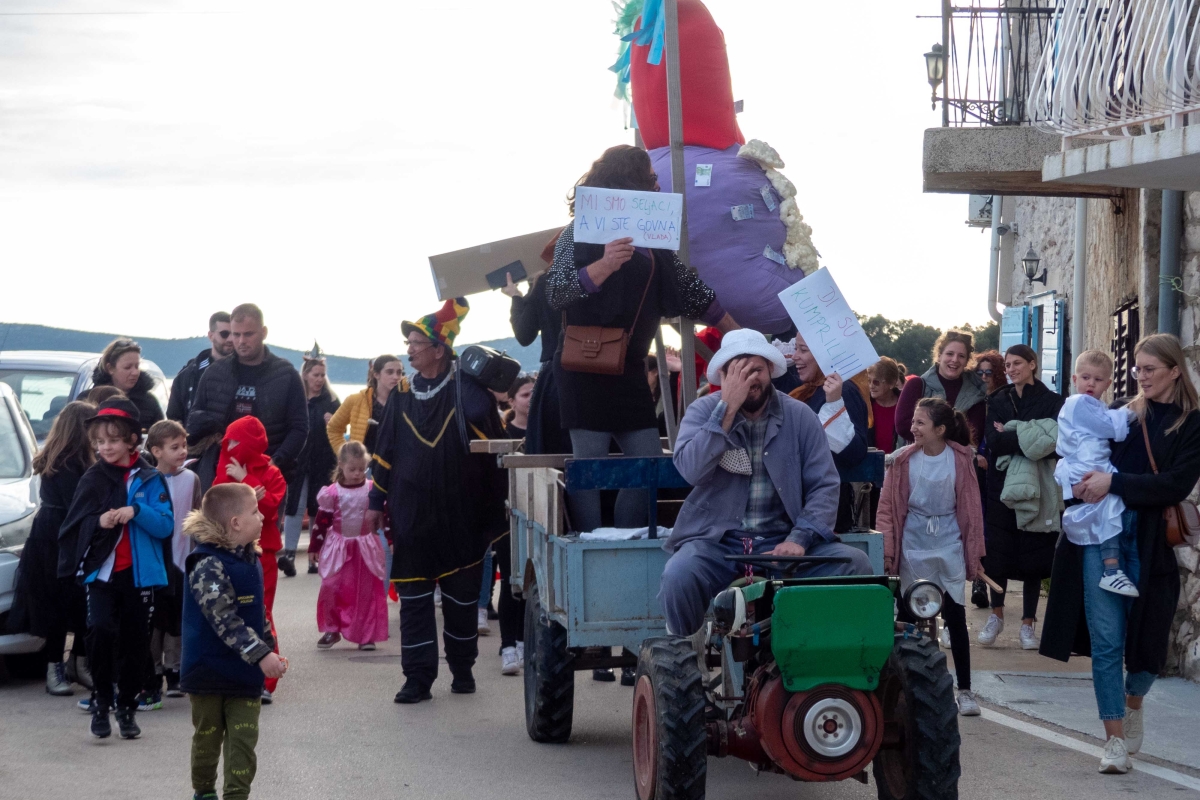 Tribunjske poklade: Dan pun karnevalskih radosti