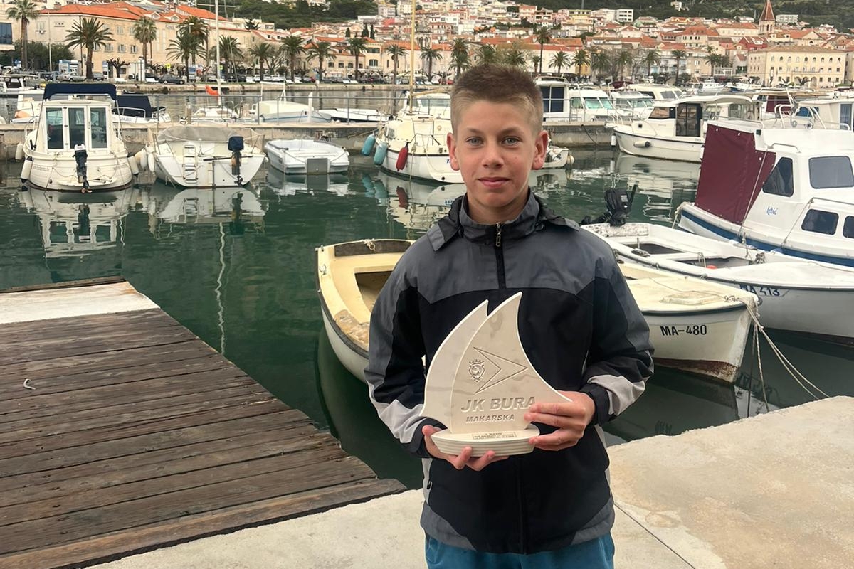 Maro Uroda iz vodičkog JK Tijat ukupni pobjednik kvalifikacijske regate u Makarskoj