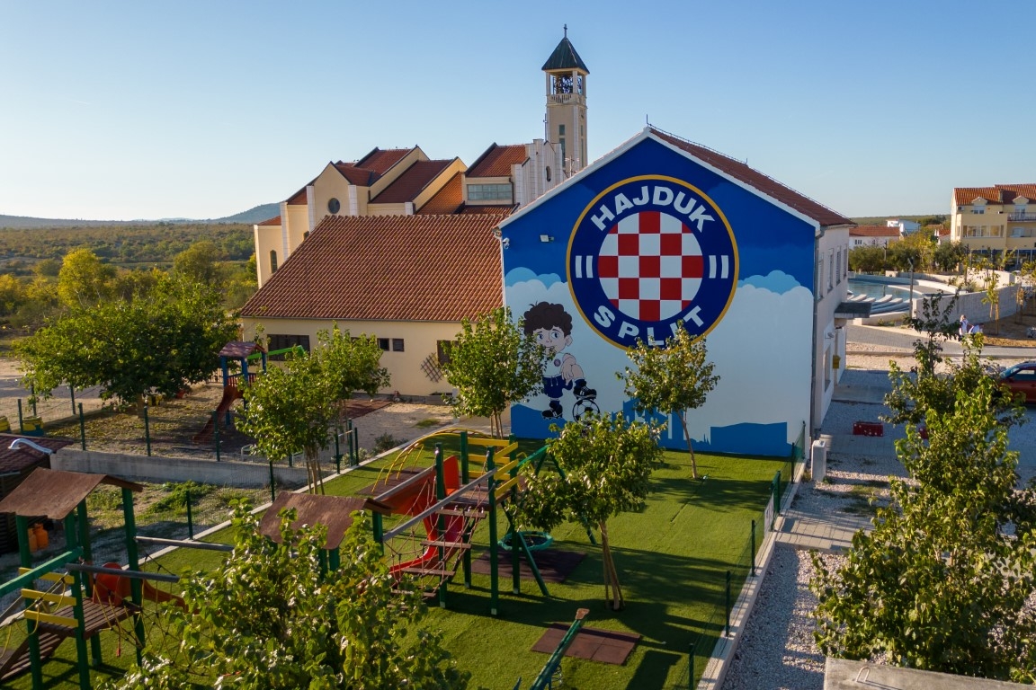 Uređenje igrališta dječjeg vrtića Tamaris Čista Velika: Modernizacija s novim igralima i travom