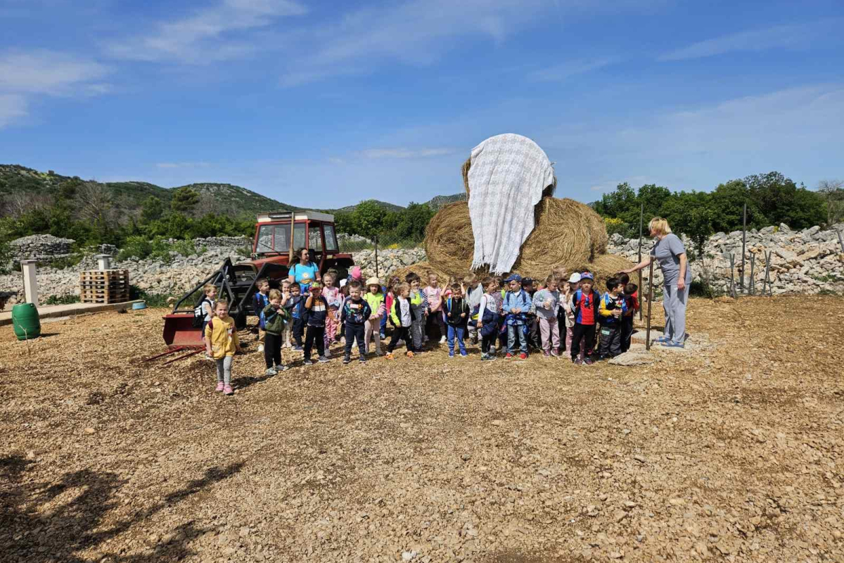 Ranch4Me ugostio najmlađe Šibenčane: Pogledajte kako su zaplesali podršku Baby Lasagni za Eurosong