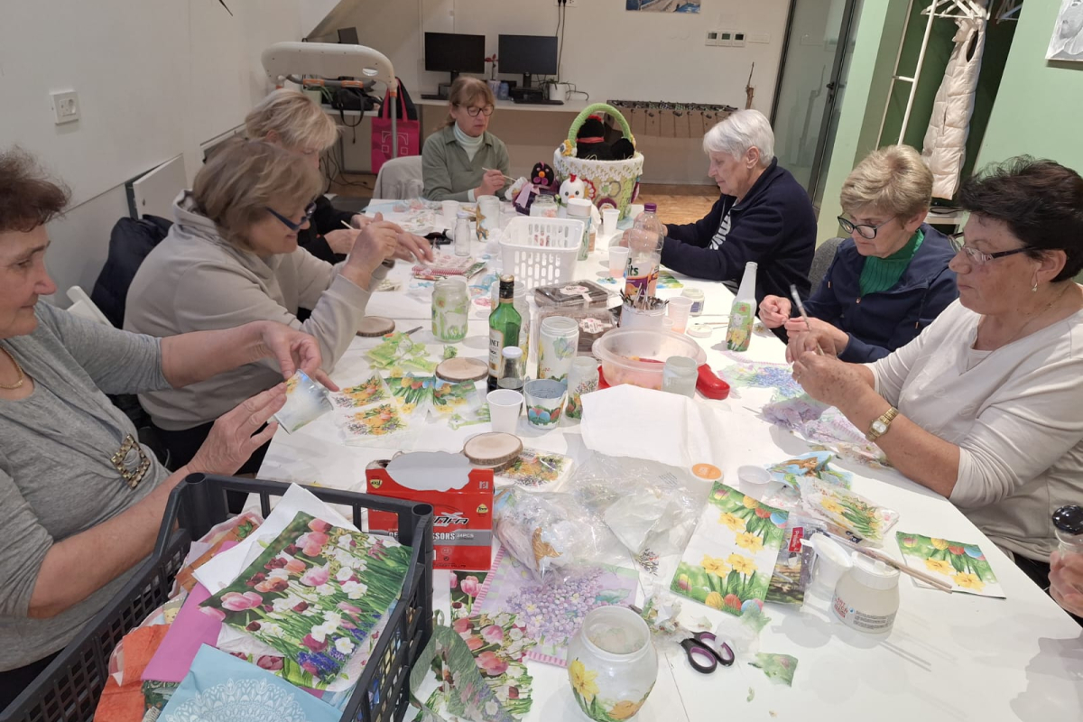 Tribunjska udruga "Kolajna" – spoj tradicije, kreativnosti i humanosti