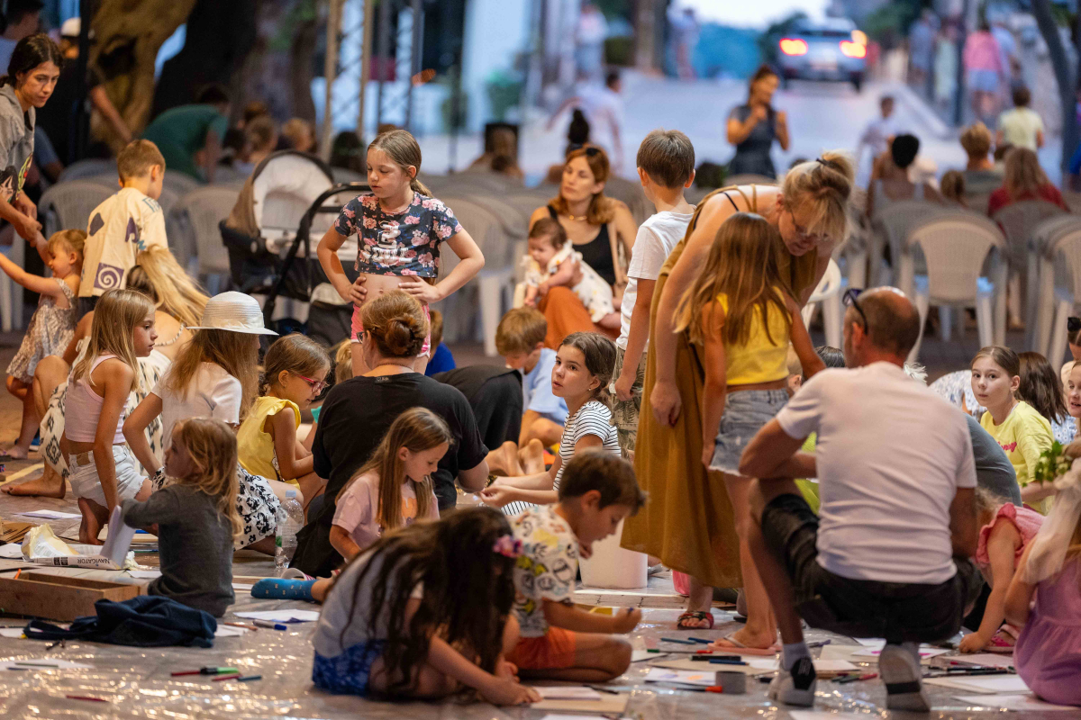 5. dan Vodice Street Festivala: Umjetnost, glazba i kreativne radionice