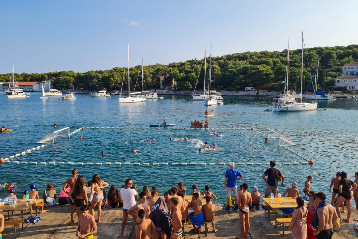 Mlade nade vaterpola odmjerile snage u Prvić Luci