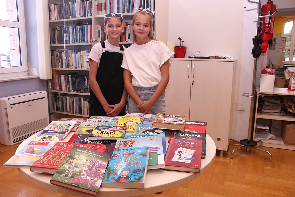Mladi čitatelji iz Vodica na Olimpijadi čitanja: Andrija, Petra i Karmen briljirali u projektu čitanja