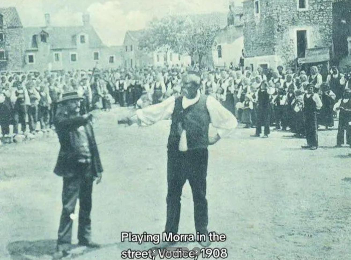 Igranje mure na Poljani 1908.: Kako su se Vodičani zabavljali prije više od stoljeća