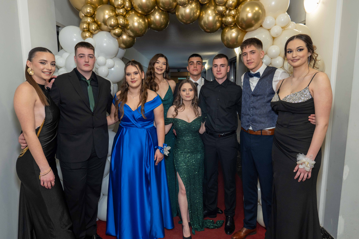 Svečani špalir maturanata Medicinske škole Šibenik