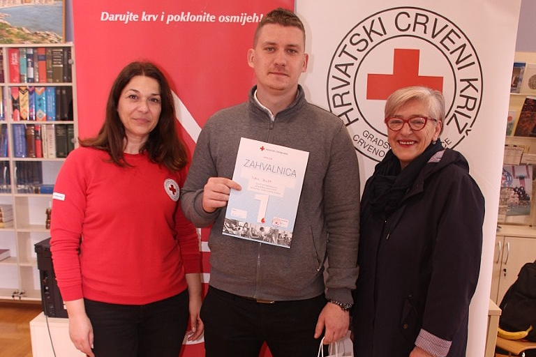 Nikad duži red na akciji darivanja krvi u Vodicama: Hvala svima na humanosti