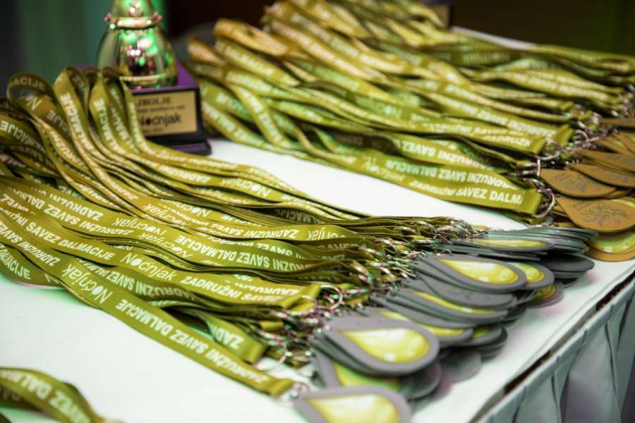 Maslinari s vodičkog područja osvojili zlatne medalje na Noćnjaku 2025.