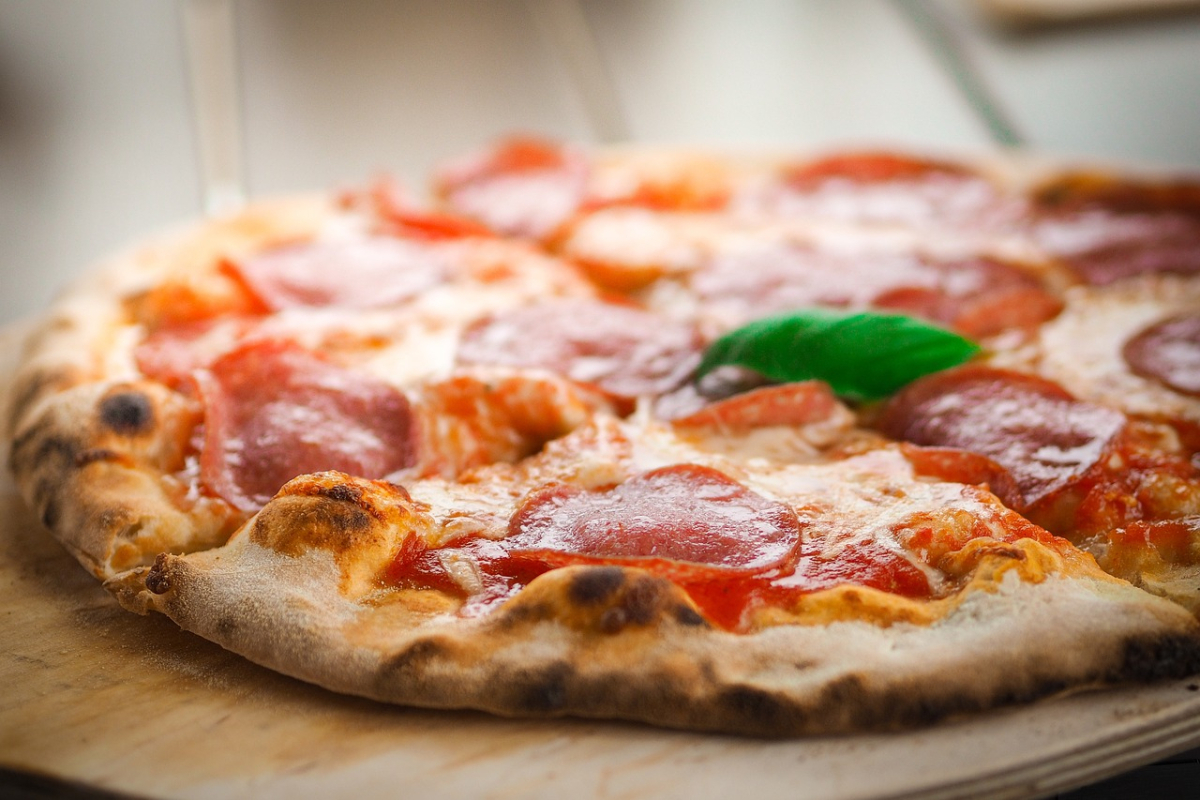 Hallo Pizza – besplatna dostava pizze u Vodicama, Srimi i Tribunju! 