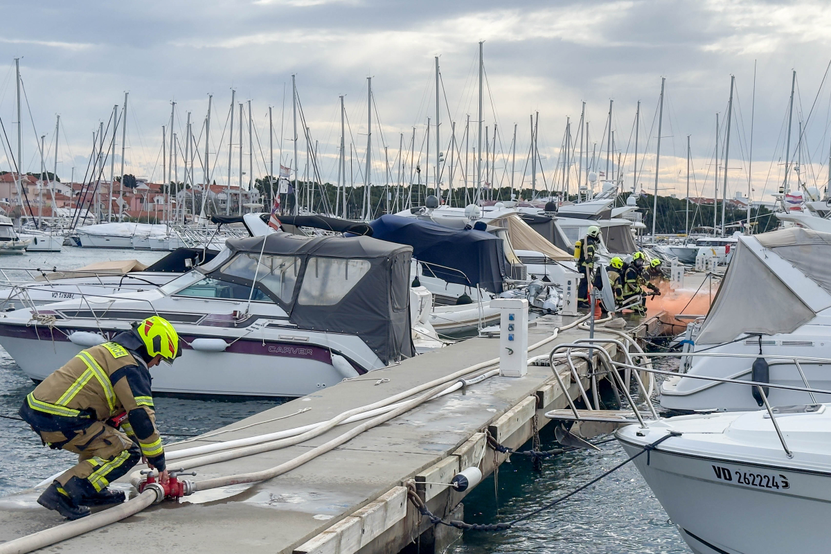 U ACI marini Vodice održana velika protupožarna vježba i vježba spašavanja
