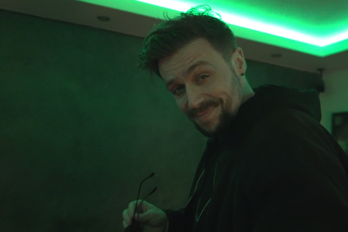 Moreno Vukojević objavio novi hit 'Uragan': u spotu sudjelovale Lucija Žižić i Marija Barišić