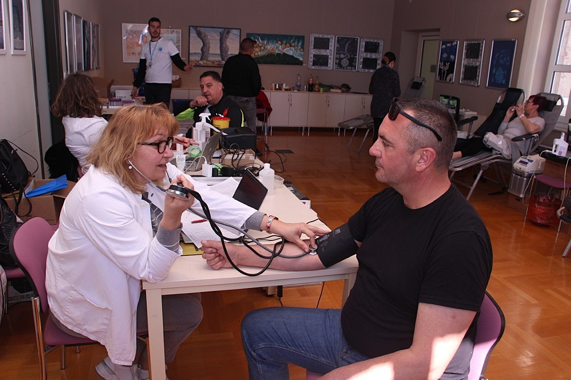 Na jutrošnjoj akciji darivanja krvi prikupljene 34 doze, među darivateljima i jedan novi