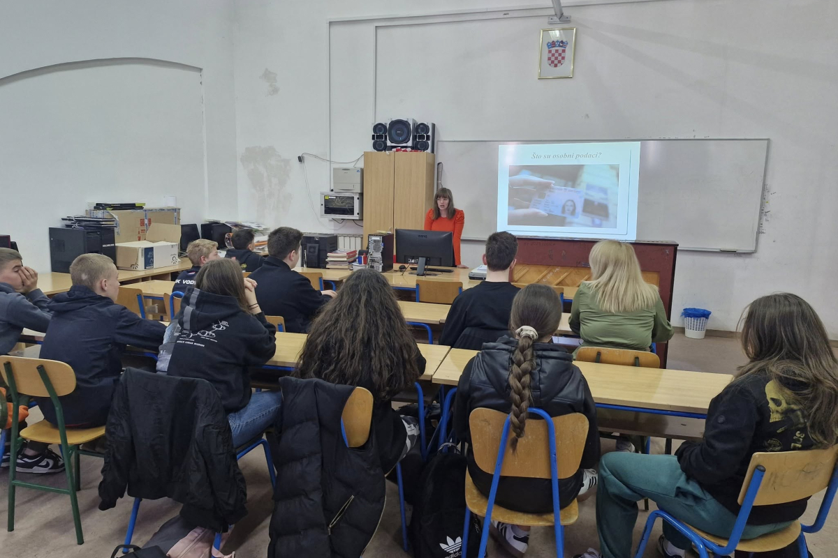 Edukacija o sigurnosti na internetu: učenici iz Čiste Velike učili kako prepoznati opasnosti online svijeta