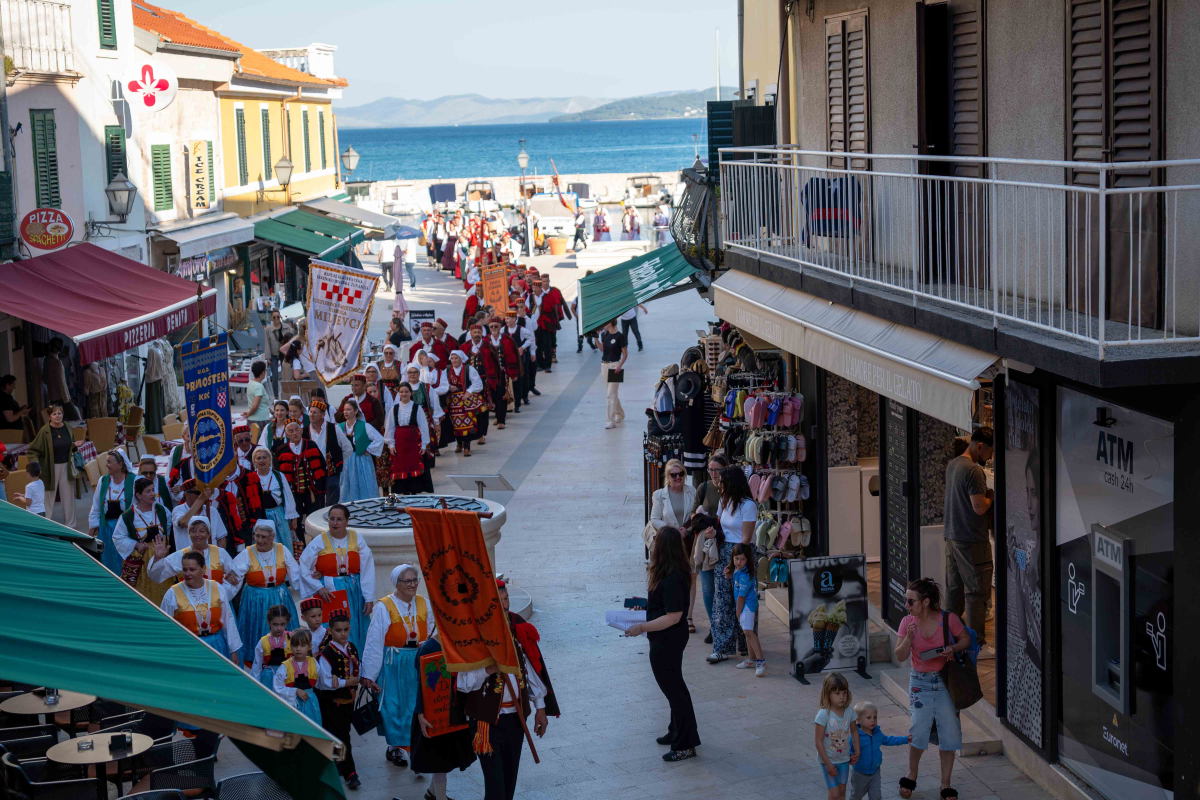 Vodičke ulice ispunile nošnje, pjesma i ples – večeras veliko slavlje baštine