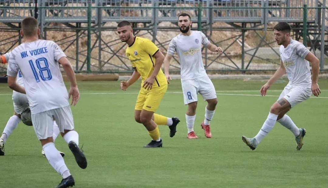 Spektakl na Račicama: Vodice i Sloga odigrali ljepoticu kola s čak sedam pogodaka