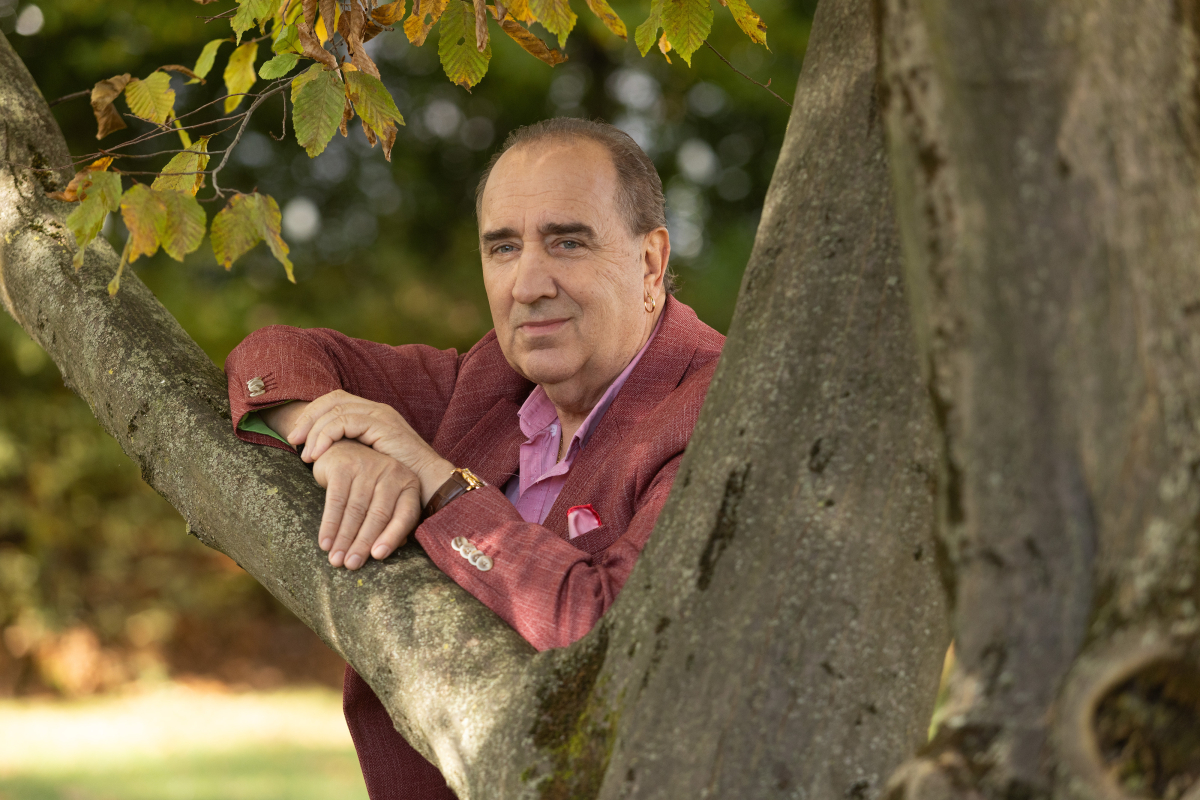 Mladen Grdović novim singlom Lipa moja najavljuje veliki solistički koncert na ovogodišnjem CMC festivalu u Vodicama