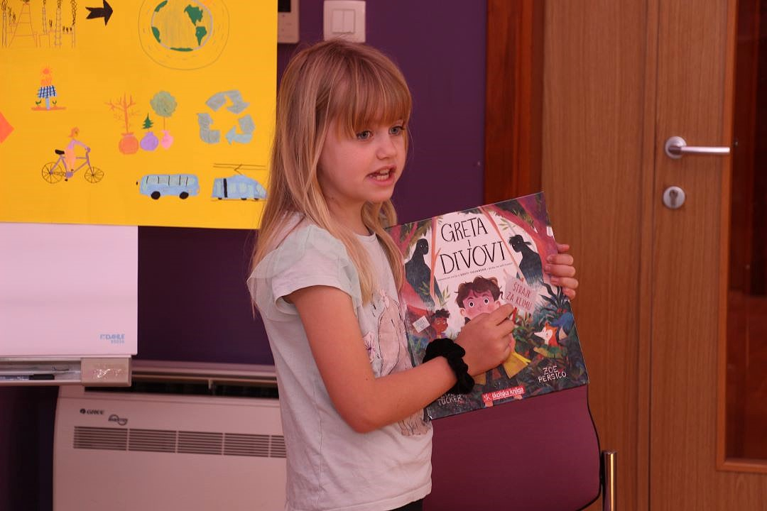 Sunčica iz 2. razreda održala predavanje o Greti Thunberg i borbi za planetu