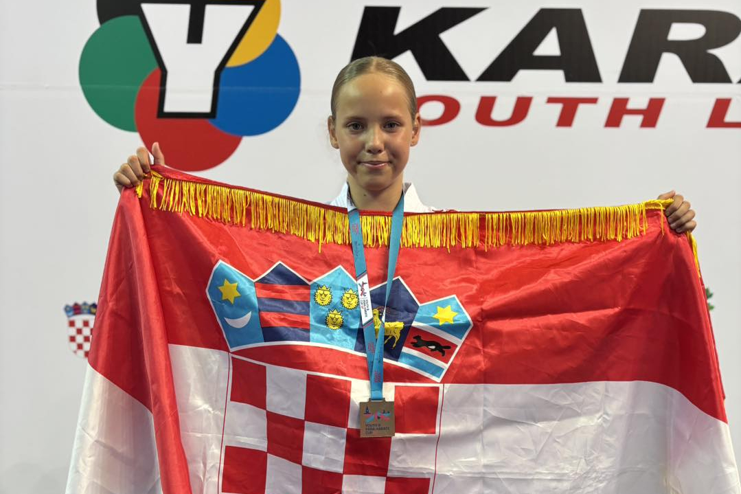 Lili Klarin ponovno briljira – "vodička karatistica" iz Tisnog srebrna na Svjetskom kupu