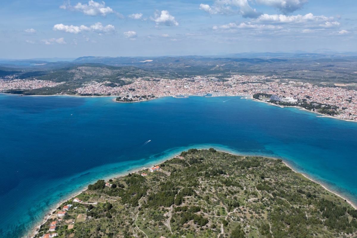 Šetnica koja će spojiti Prvić Luku i Šepurine sve bliže realizaciji – radovi kreću nakon javne nabave