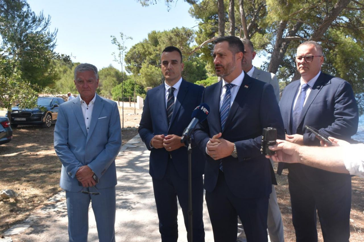 Ministar Tonči Glavina u Šibensko-kninskoj županiji: Najveći turistički rast u predsezoni