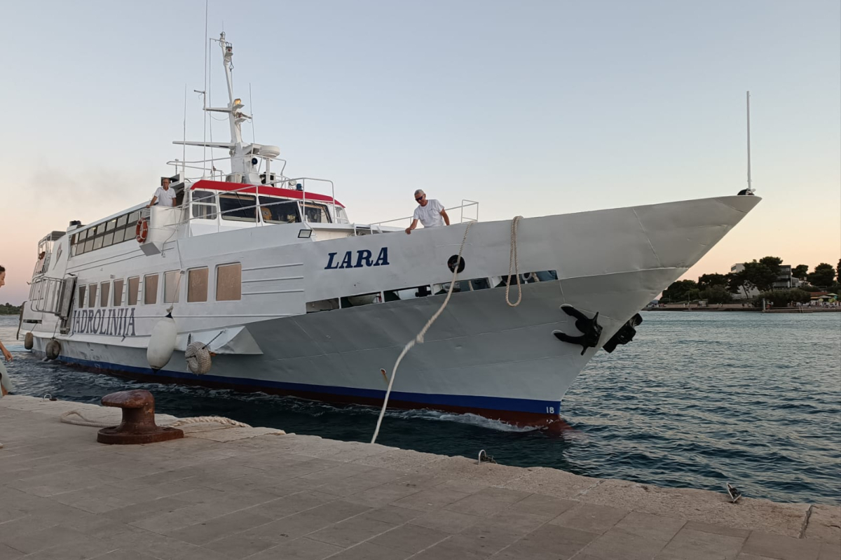  Linija 505 ponovno potkapacitirana: Jadrolinija bez rješenja, otočani bez prijevoza