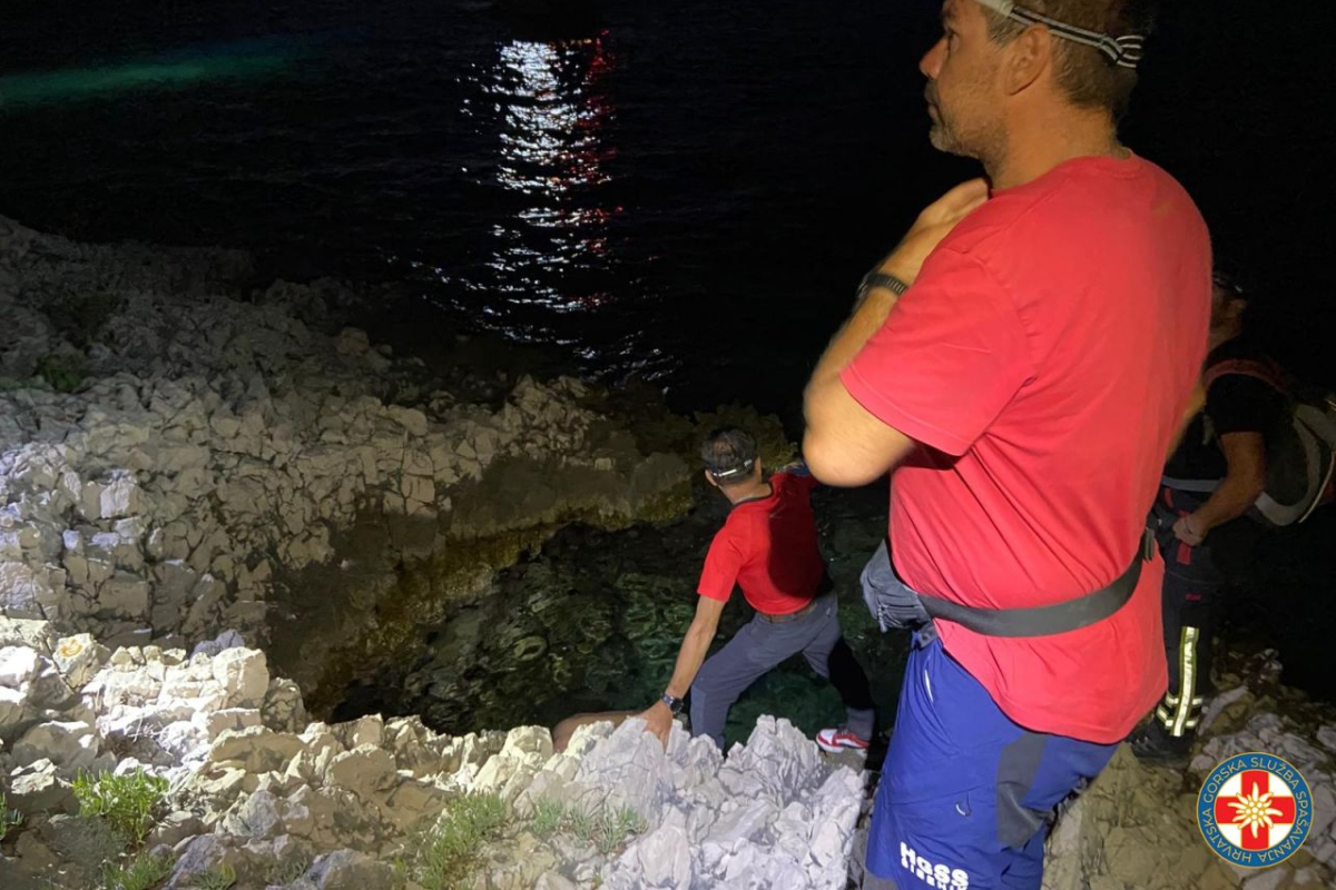 Tragičan završetak odmora: turist pronađen mrtav u moru kod Zečeva