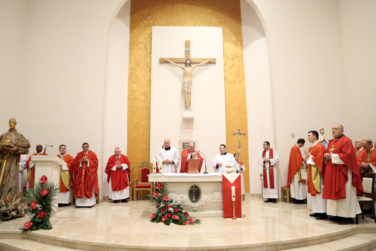 Nova svećenička imenovanja: Srima dobila novog župnika