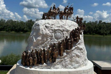 Spomenik ‘Dolazak Hrvata na Jadran’ uskoro na odmorištu Krka uz A1: trajni znak jedinstva i pripadnosti Jadranu