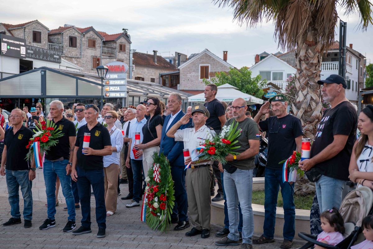 Svećano i dostojanstveno: Vodice odale počast braniteljima povodom Dana pobjede i domovinske zahvalnosti
