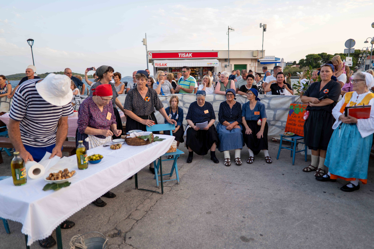 Da se ne zaboravi kako se živilo i ilo: Održala se manifestacija 'Šaša i pulenta'