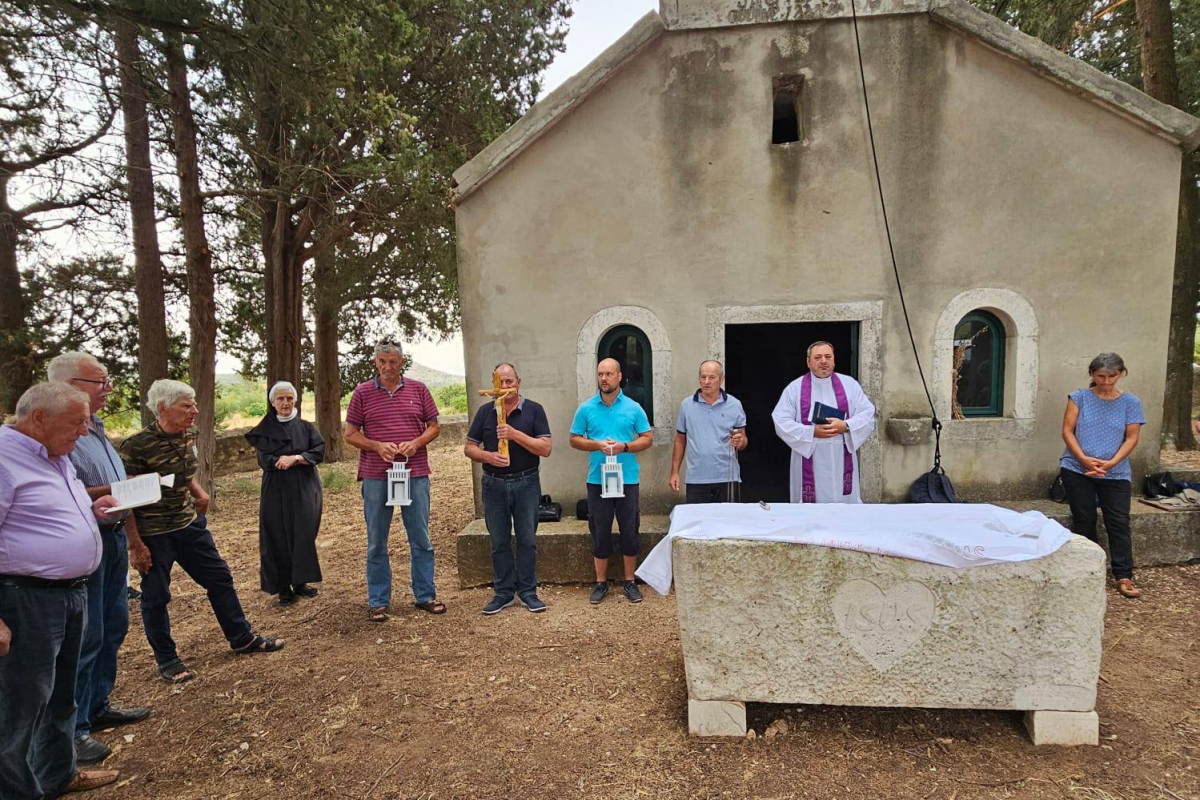 Vjernici i župljani Vodica proslavili blagdan Mučeništva sv. Ivana Krstitelja u Rakitnici 