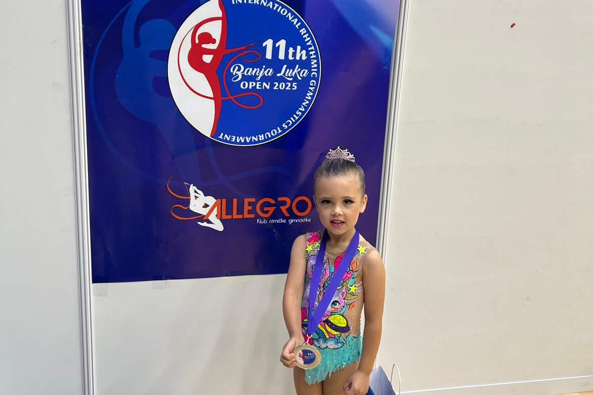Ivana Tomić iz Vodica osvojila srebro u Banjoj Luci - još jedan sjajan uspjeh male gimnastičarke