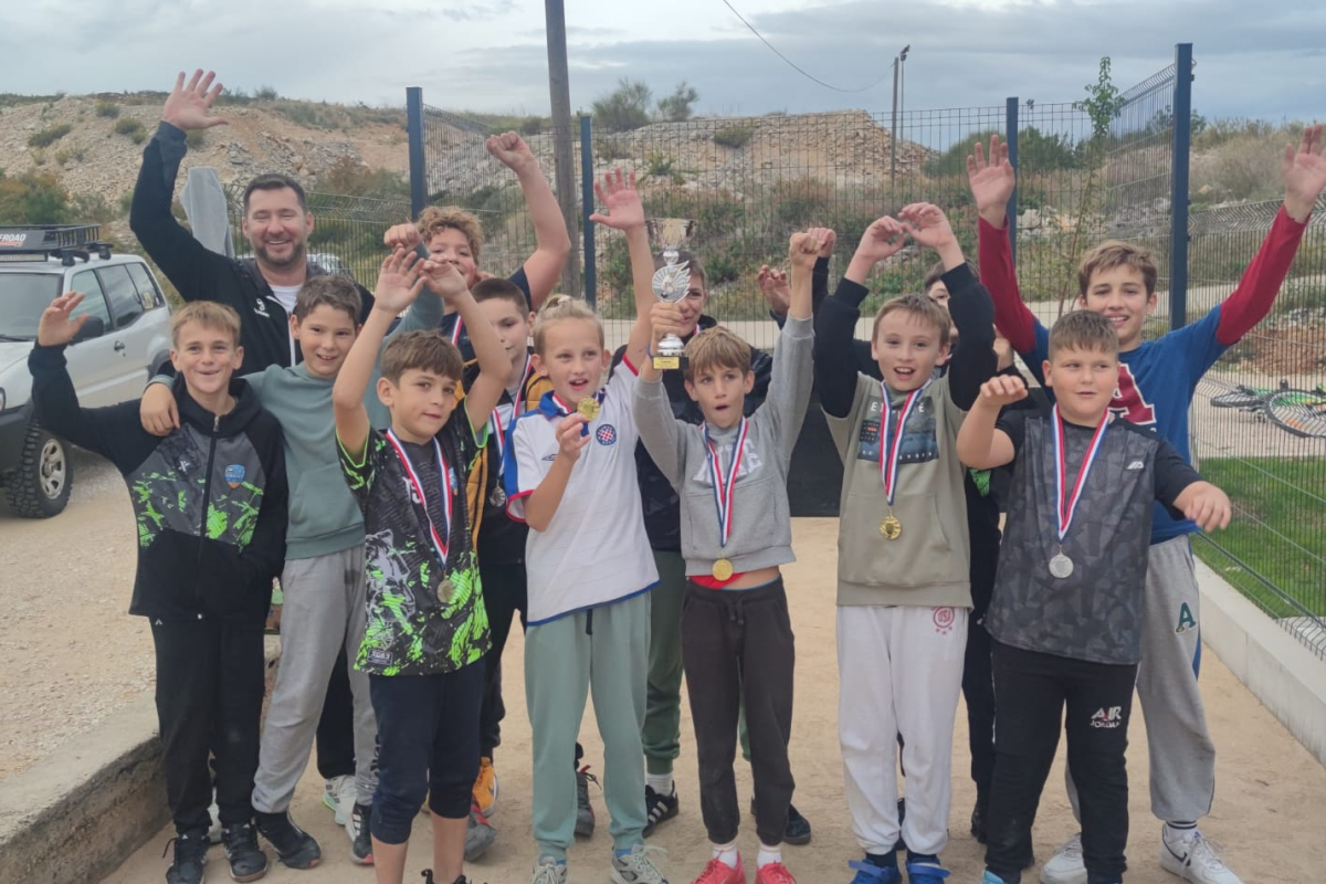 Junior cup Vodice: prvi dječji turnir u balotama okupio 30 mladih natjecatelja na Račicama
