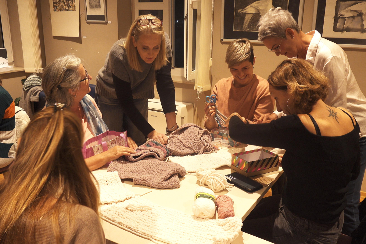 Radionica kukičanja u vodičkoj knjižnici: Mjesec dana kreativnosti i druženja uz Mettinu radionicu