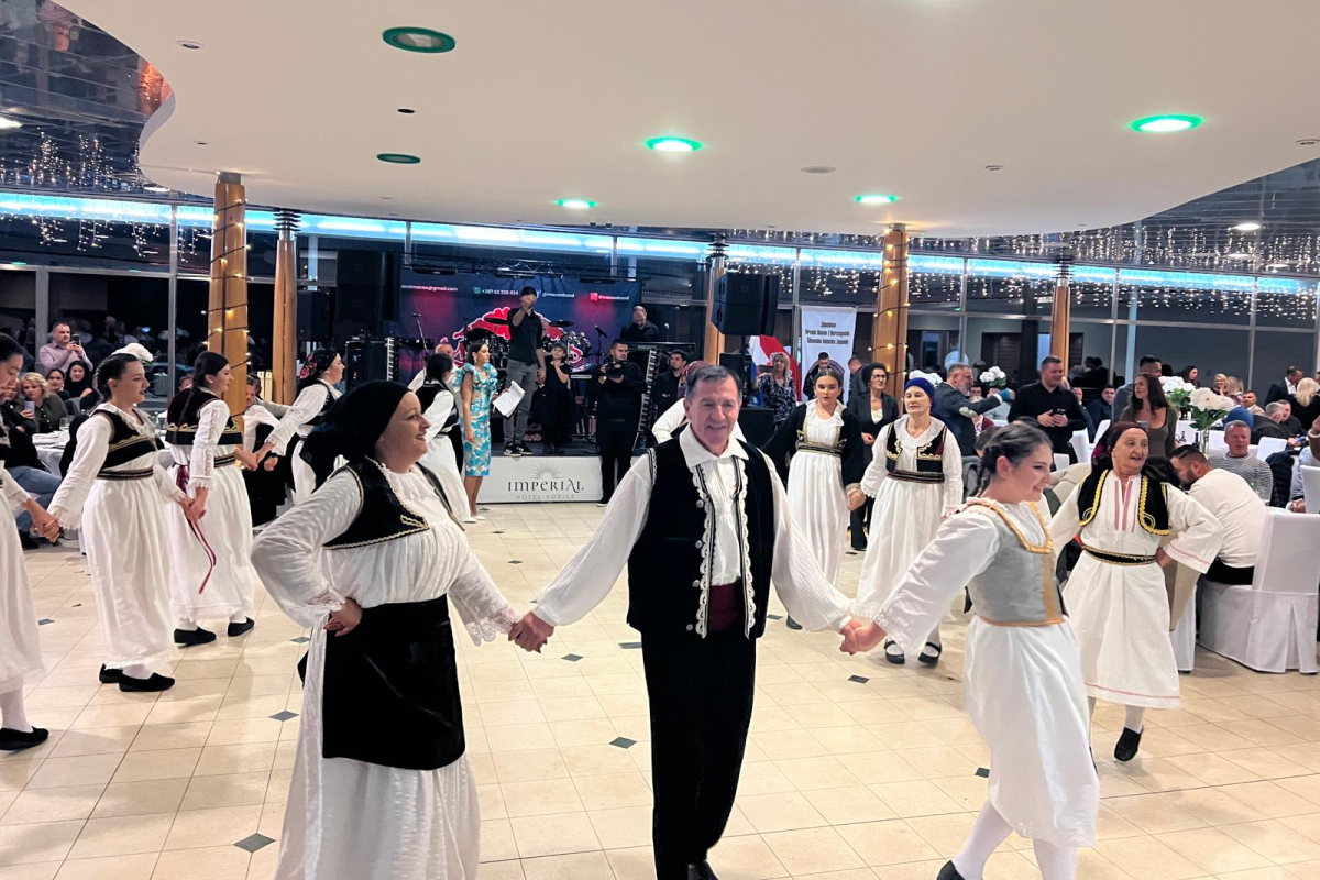 16. Dani kulturne baštine Hrvata BiH okupili Livno, Dalmaciju i brojne uzvanike u Vodicama