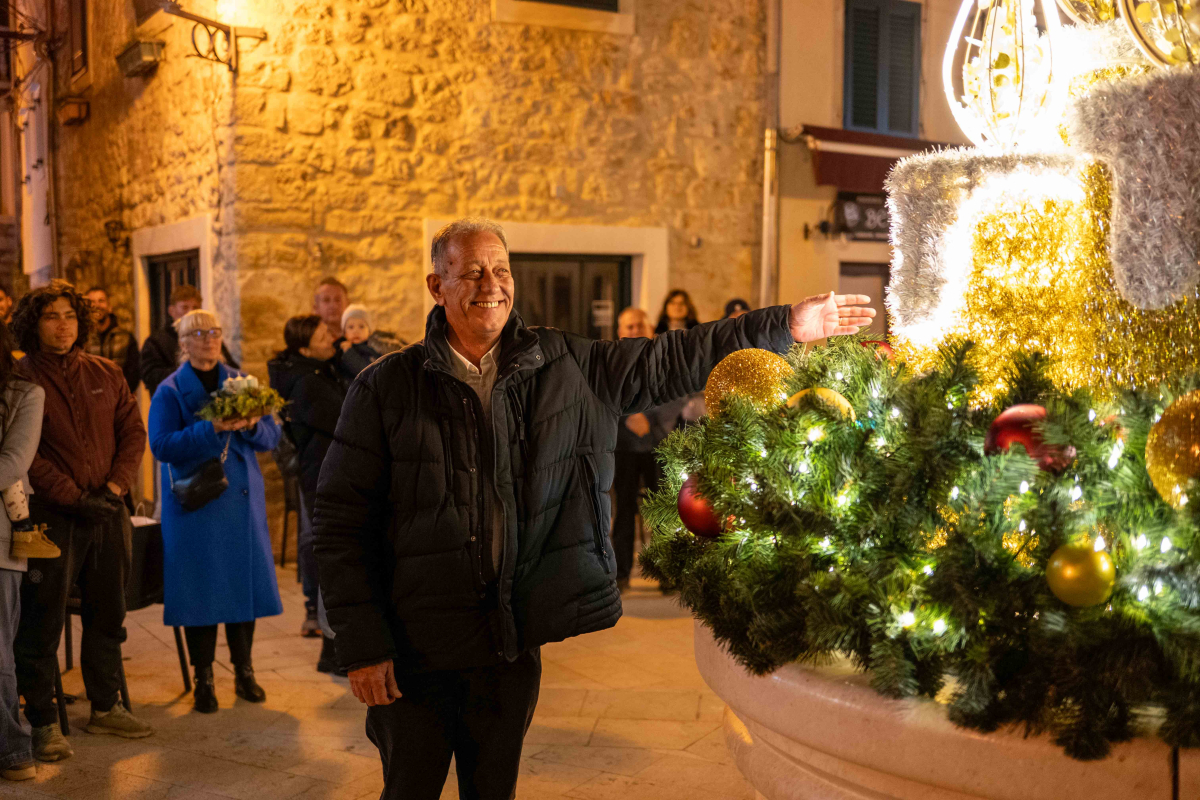 Prva adventska svijeća upaljena na Rudini