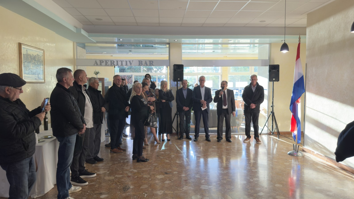 Svečano otvoreni dani mladog maslinova ulja: stručnjaci i maslinari ponovno na okupu