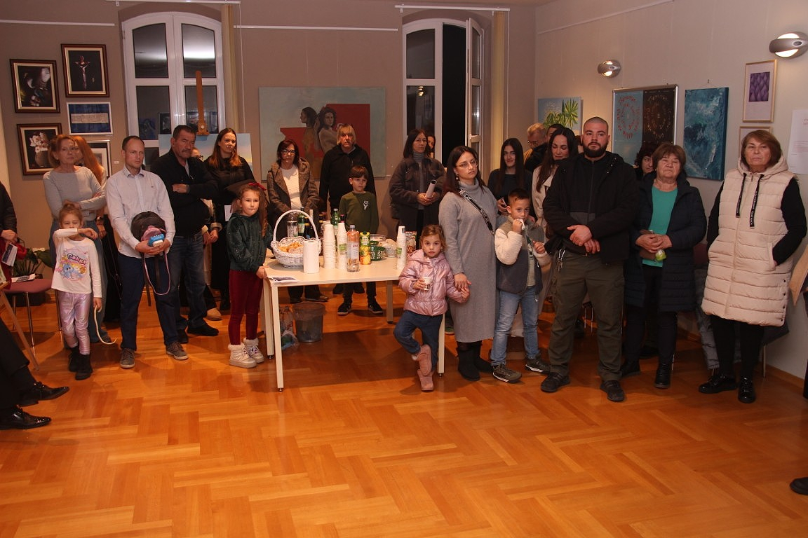 Otvorena je Tradicionalna božićna izložba LU “More”