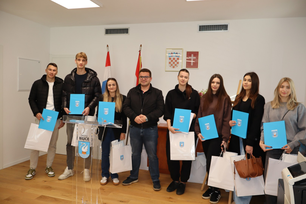 Općina Bilice potpisala ugovore s prvom generacijom studentskih stipendista