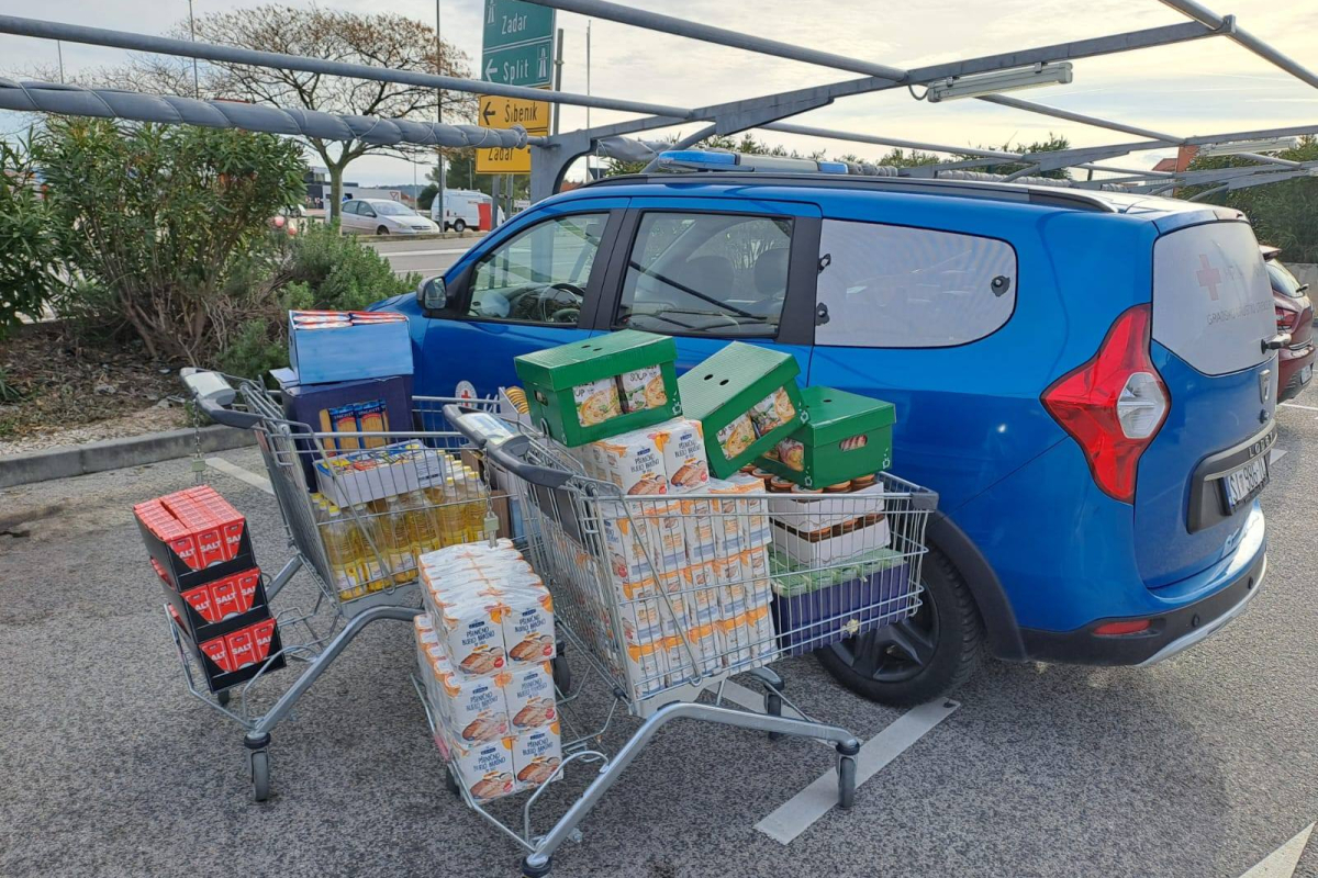 Solidarnost na djelu: Crveni križ Vodice zahvalio ekipi s Adventa na vrijednoj humanitarnoj akciji