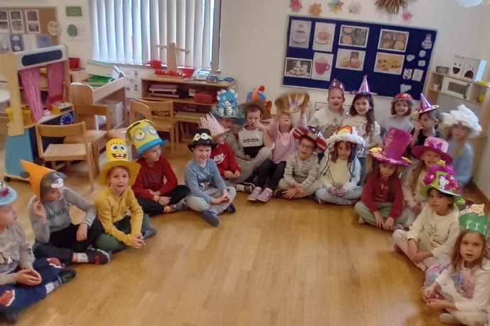 Pogledajte kako su mališani iz DV Tamaris obilježili Svjetski dan šešira