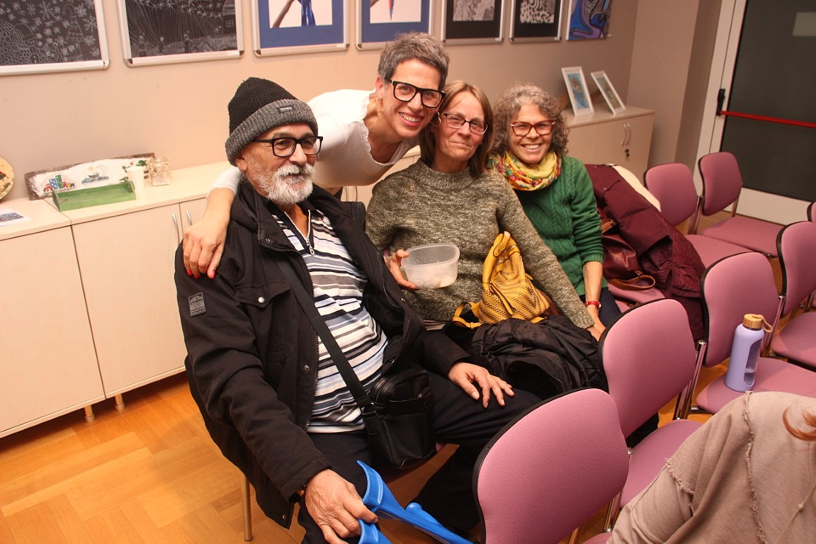 Smijeh i suze u knjižnici: Mikica Milin ispričala svoju životnu priču