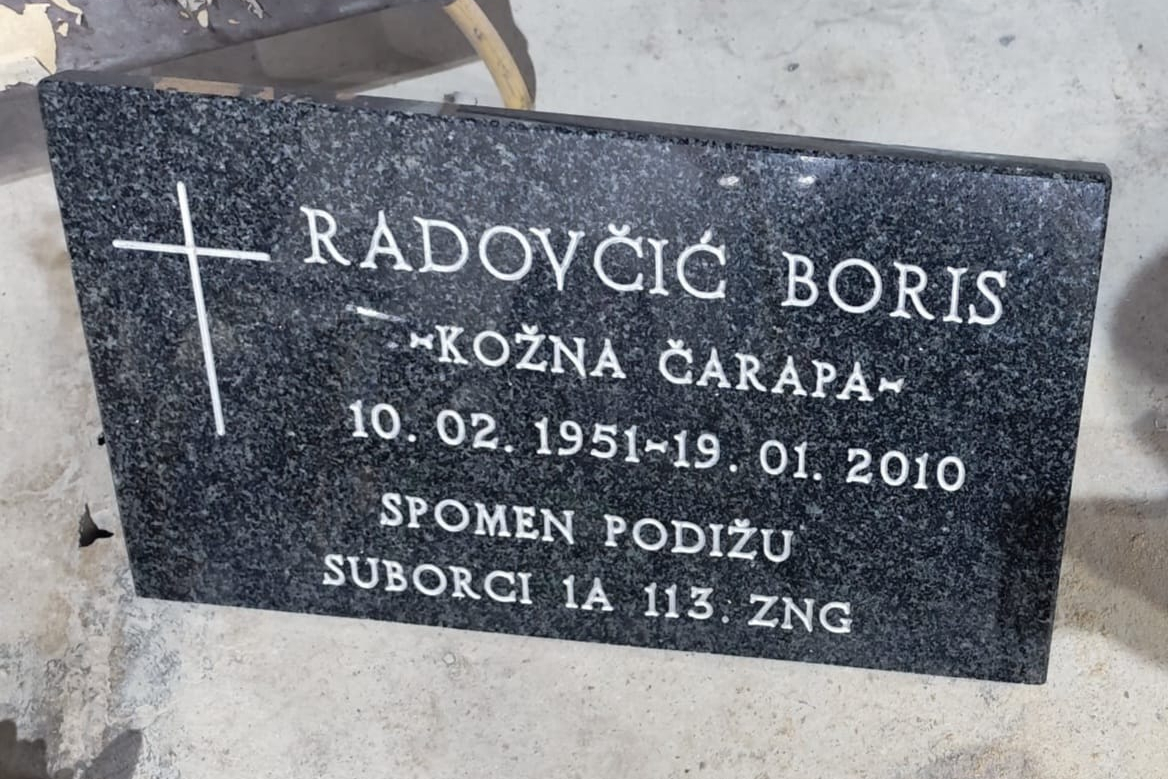 Branitelji iz Vodica pozvani na postavljanje spomen-ploče Borisu Radovčiću – Kožna Čarapa