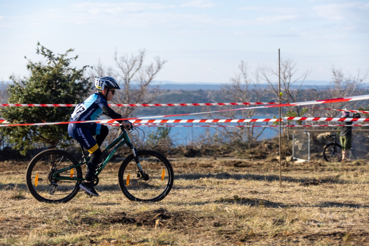 Dora Čičin-Šain i Antonio Delabarbara na postolju državnog prvenstva u ciklokrosu