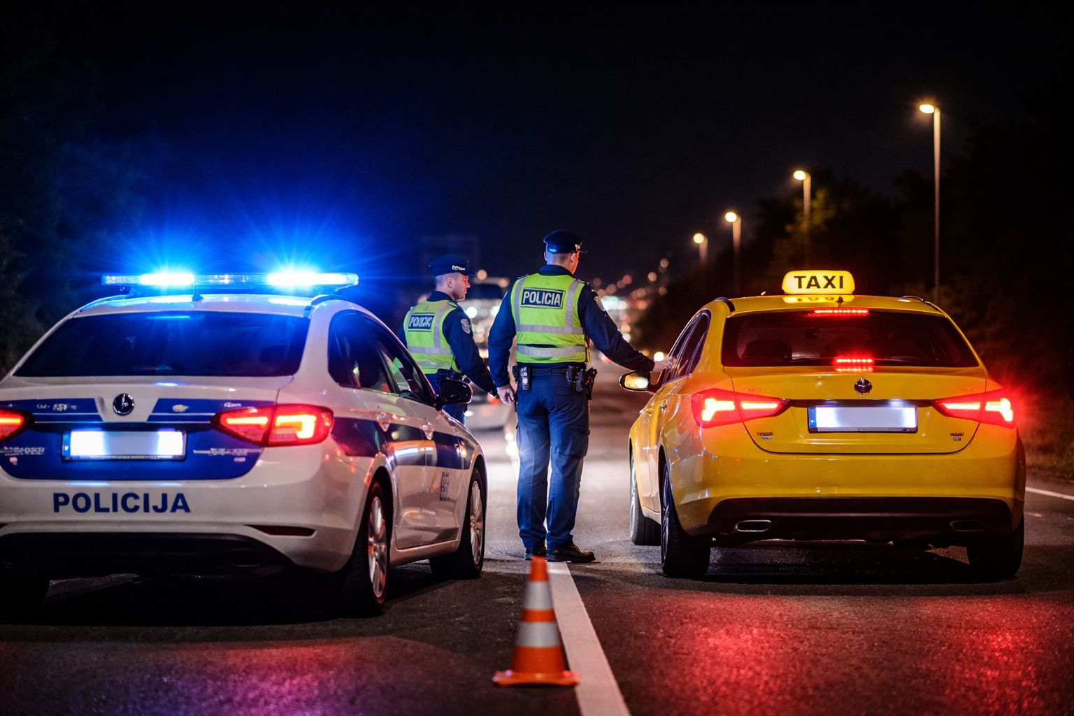 Taxi vozač u Tribunju zatečen pod utjecajem droga, isključen iz prometa