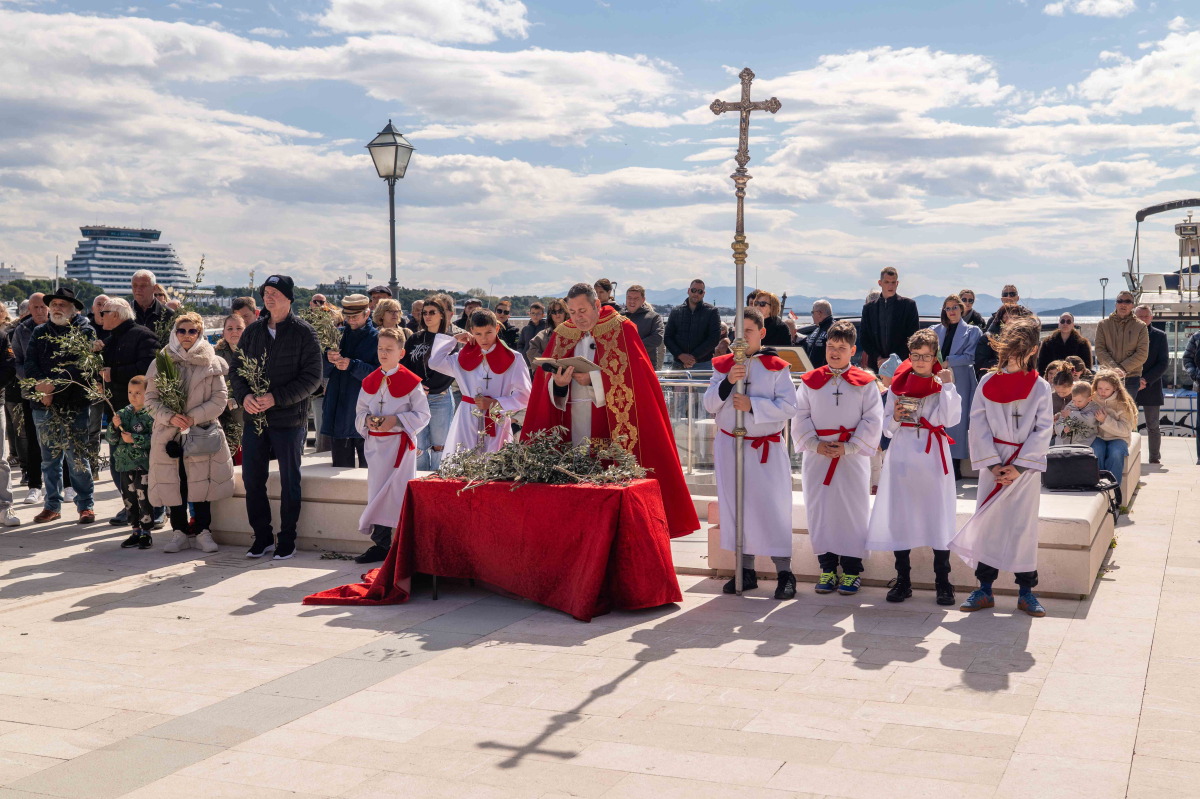 Blagoslovom maslinovih grančica započeo Veliki tjedan