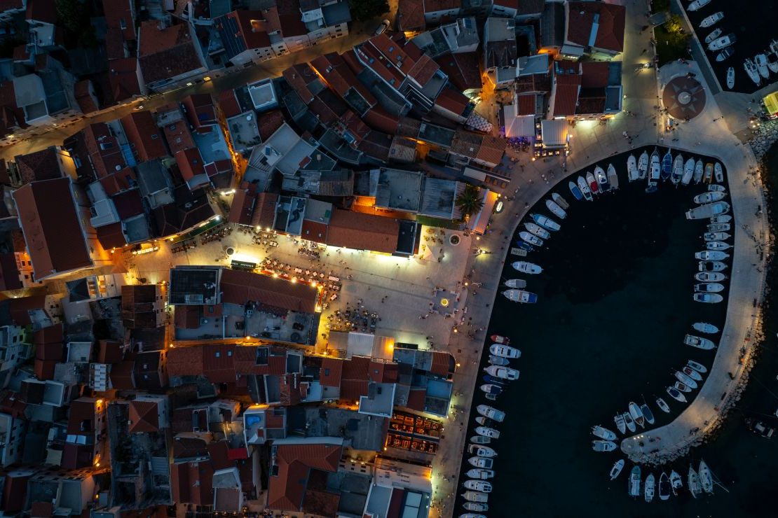 Velik odaziv na humanitarnoj večeri za Davida Kju-a, obitelj uputila emotivnu zahvalu