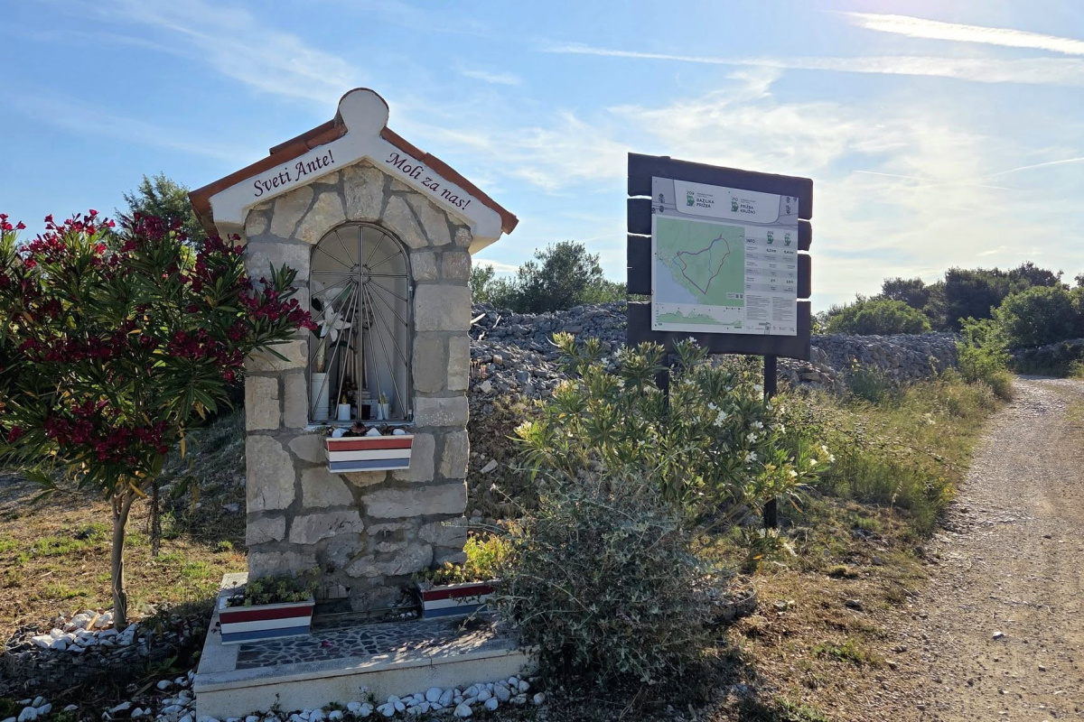 Srima u subotu slavi svetog Antuna: krunica, procesija i sveta misa