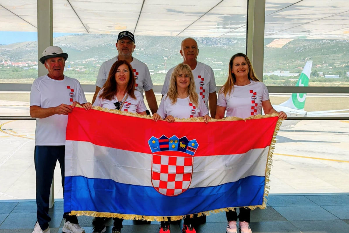 Tribunjka Zdenka Jerkin s hrvatskom reprezentacijom na Europskom prvenstvu u Španjolskoj