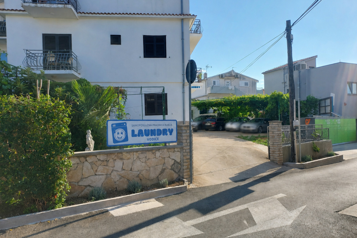 U Vodicama otvorena samoposlužna praonica rublja Laundry Vodice